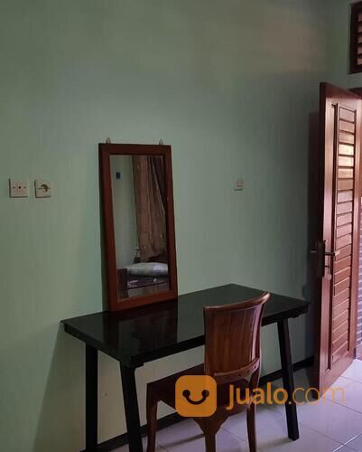Rumah Kos Omah Putri Dekat Kampus UB Poltek Malang 3 Lantai Rp 9 Milyar