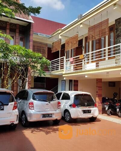 Rumah Kos Omah Putri Dekat Kampus UB Poltek Malang 3 Lantai Rp 9 Milyar