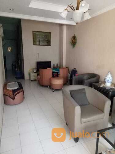 Rumah Strategis di Bintaro Sektor 4