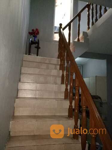 Rumah Strategis di Bintaro Sektor 4