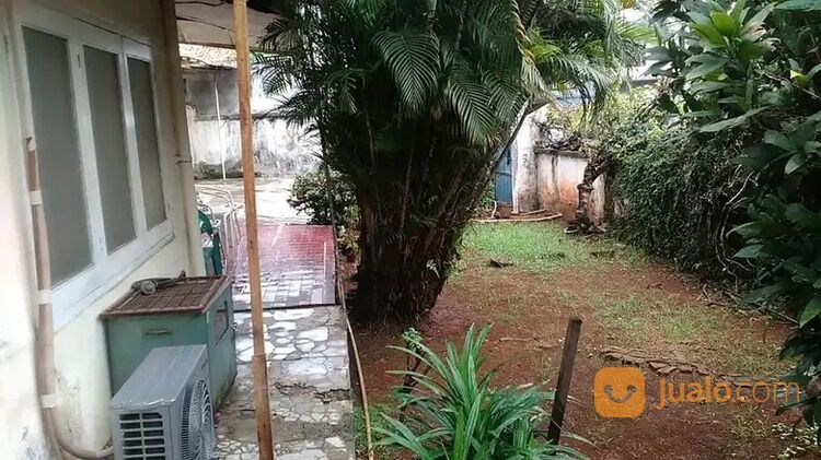 Sewa Rumah Tua Untuk Usaha Lokasi Sangat Strategis