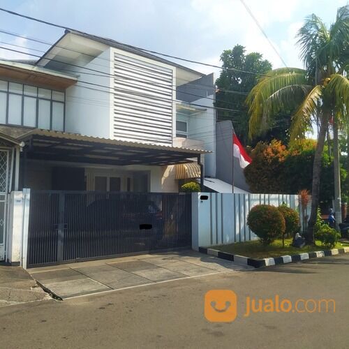 Rumah 2 Lantai Taman Alfa Indah Jakarta Barat