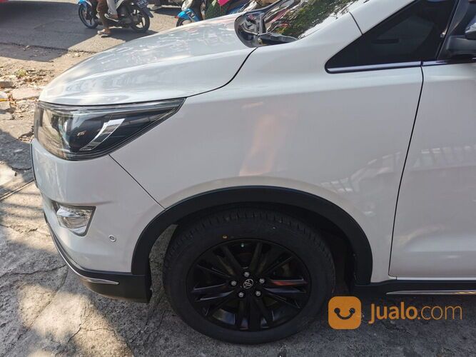 Toyota Innova Venturer 2.4 Diesel AT 2019