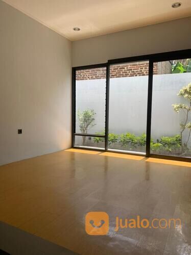 Rumah baru di cisaranten wetan dekat soekarno hatta ujungberung cinambo