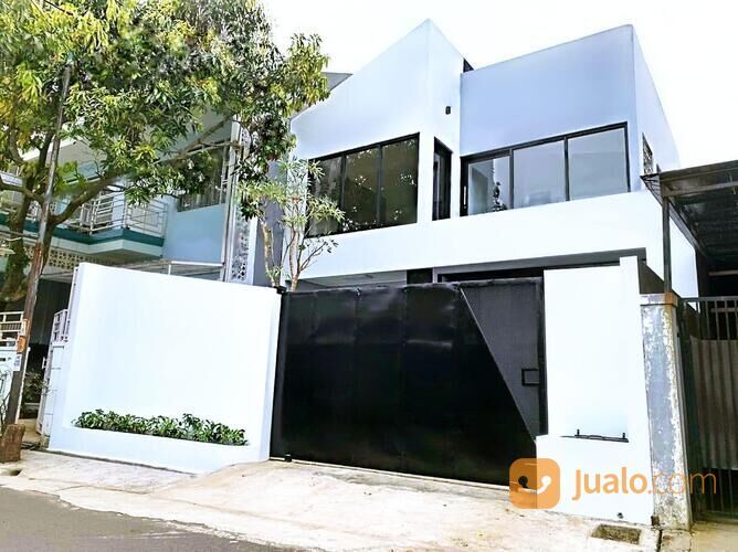 Rumah baru di cisaranten wetan dekat soekarno hatta ujungberung cinambo
