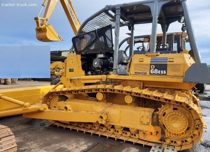 Bulldozer Komatsu D68ESS-12EG tahun 2012