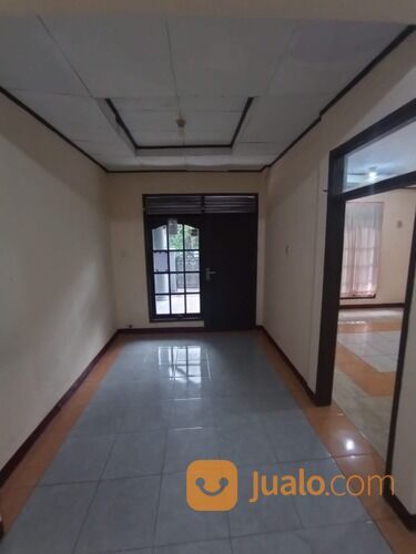 Rumah murah dalam komplek perumnas antapani dekat dengan sma 23