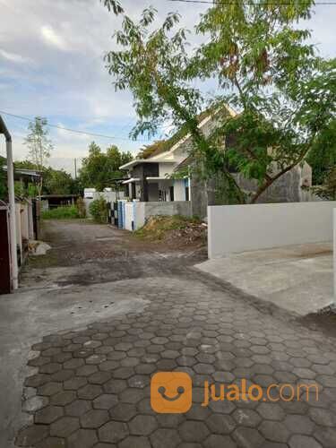 Rumah baru dalam perumahan purwomartani