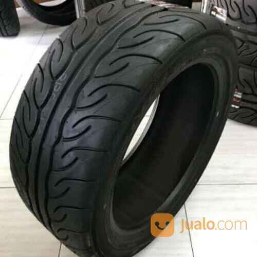 Ban mobil semislick 215/45 R16 Yokohama advan neova