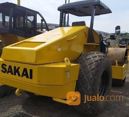 Vibro / Compactor Sakai SV512D tahun 2013