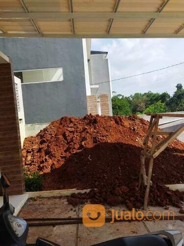 URUGAN tanah inc. PERATAAN dan PEMADATAN area JAKARTA SELATAN