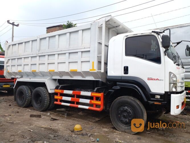 DUMP TRUK ISUZU GIGA / DUMP TRUCK ISUZU GIGA / DUMP TRUK / ISUZU GIGA FVZ 285 PS