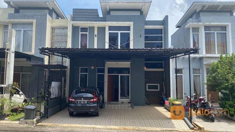 Rumah mewah 2 lantai di Kota Tangerang Selatan, Banten | Jualo.com