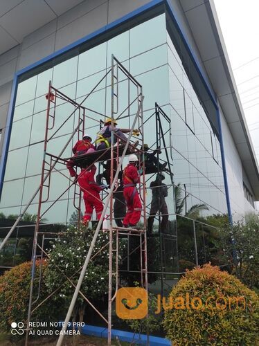 Jasa cleaning kaca gedung dan ACP di serang cilegon