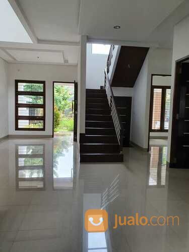 Cluster mewah di pesona khayangan Depok