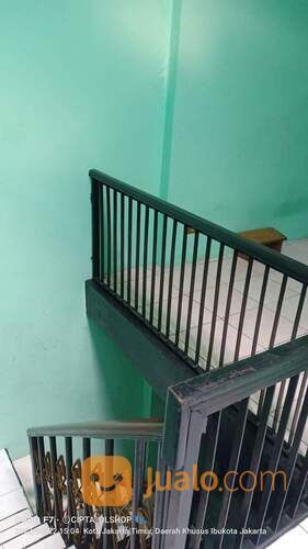 Plus Warung Rumah Condet Jaktim 2 Lantai Dekat Jalan Raya