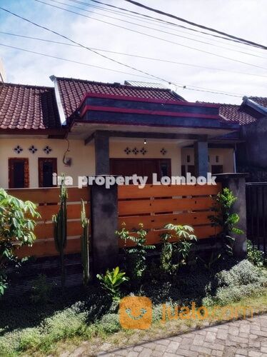 Rumah di kompleks perumahan Sandik Lombok Barat
