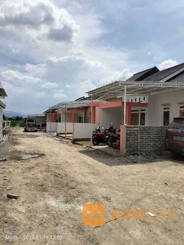 Rumah minimalis modern di Bumi Jatimekar Residence