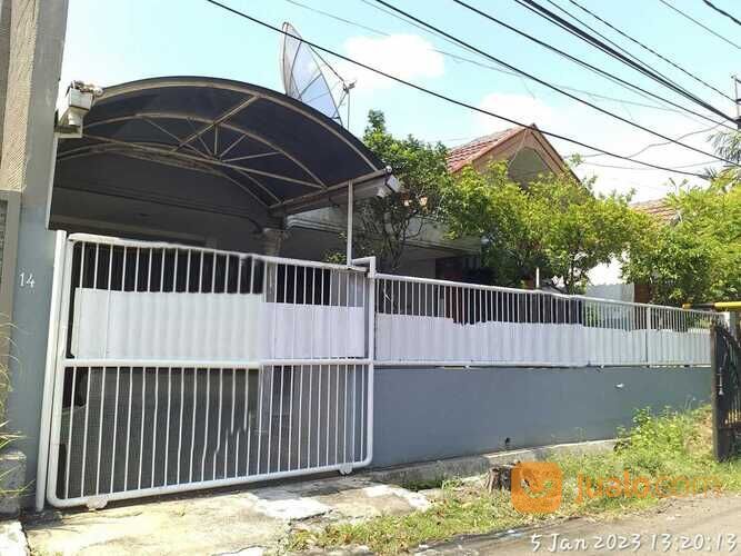 RUMAH DI JL PUTAT INDAH TIMUR