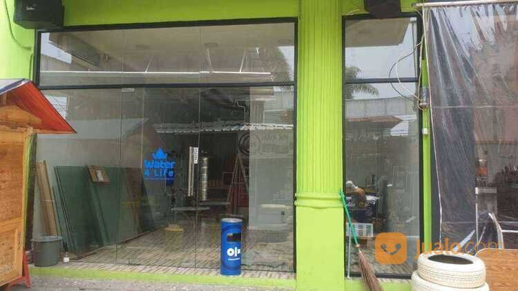 Rumah Fasilitas Food Court Lokasi Kota Harapan Indah, Bekasi