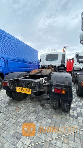 HEAD TRAILER ISUZU GIGA FVR 34 P-240 PS