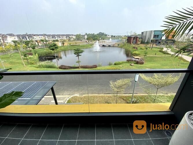 Rumah view danau terkeren Gading Serpong Mozart Symphonia Summarecon