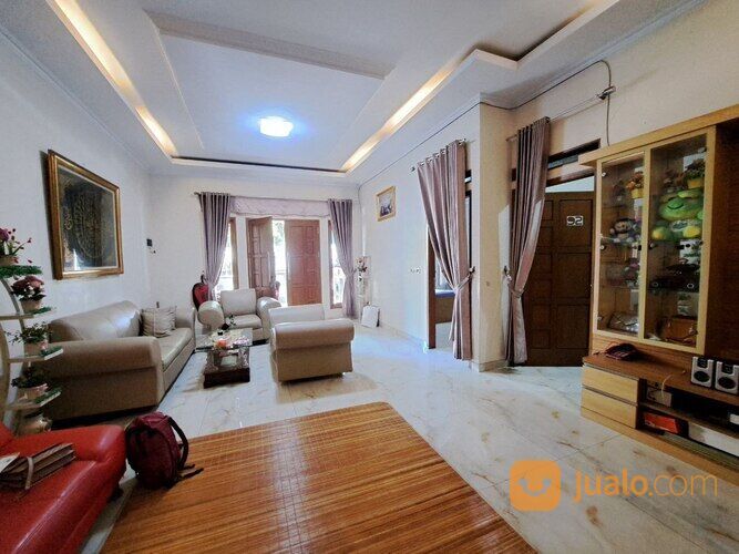 Rumah murah jatinegara indah