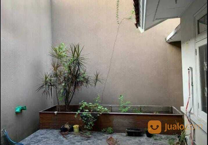 Rumah di Graha Famili, Citraland, Surabaya
