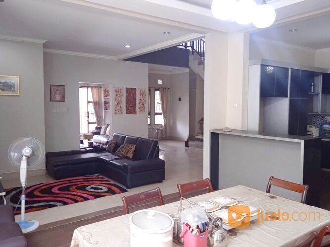 Rumah Bandung Elite 2 Lantai di Aria Graha Regency