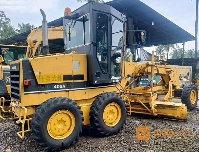 Motor Grader Komatsu GD405A-2 ex Import Tahun 2023