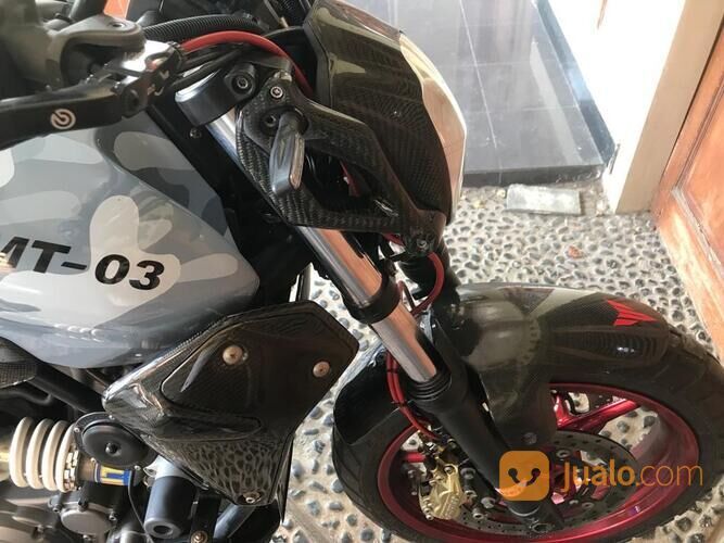 Motor Yamaha MT-03
