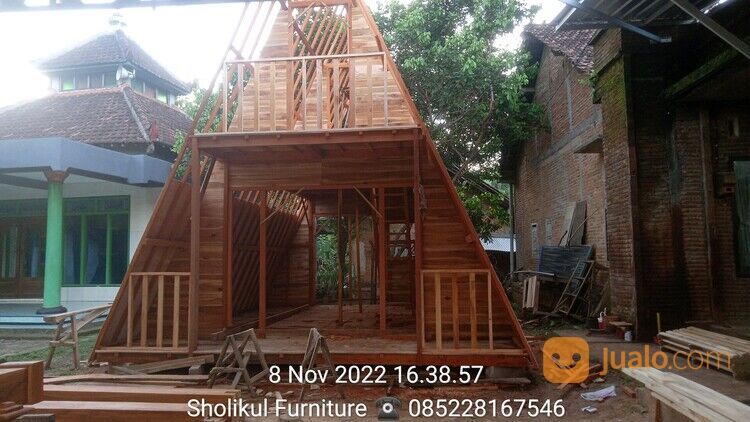 HARGA RUMAH KAYU SEGI TIGA MODERN 5M X 6M