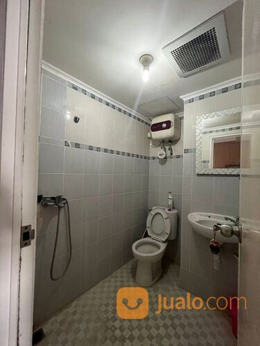 Apartemen puncak Kertajaya Lt 10
