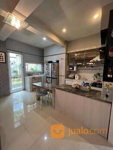 RUMAH CANTIK SUDAH RENOV DI THE CASTILLA BSD CITY