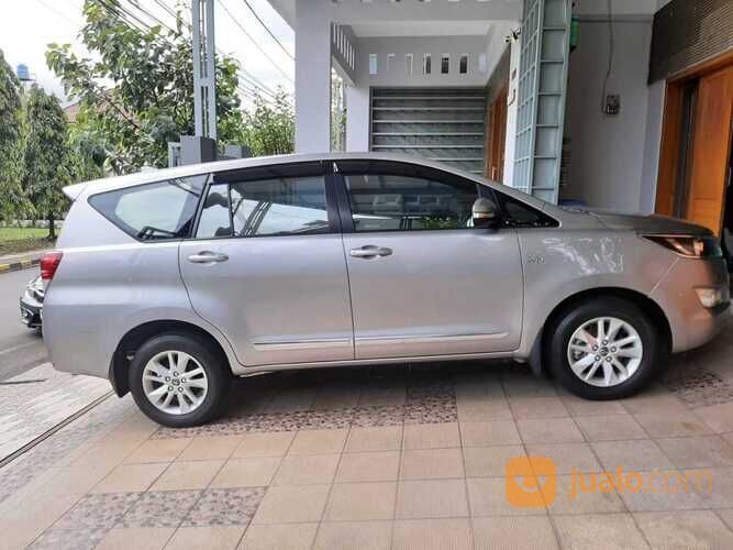 Toyota Innova V 2017 matic, KM 20.505, STNK baru perpanjang, Mobil ...