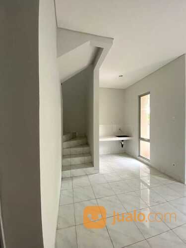 Rumah murah, cantik, rapi, siap huni, harga dibawah 1M, di Cluster Milano, Gading Serpong