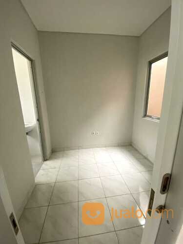 Rumah murah, cantik, rapi, siap huni, harga dibawah 1M, di Cluster Milano, Gading Serpong