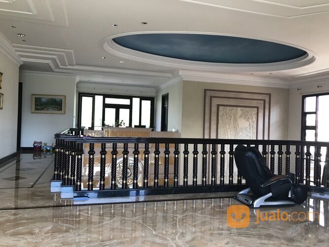 Rumah Golf View Graha Family Blok K Super Mewah Full Marmer Italy Ada Lift Best Long Golf View