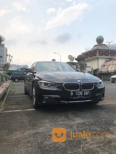 BMW 320i F30 Luxury 2014