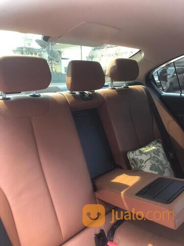 BMW 320i F30 Luxury 2014