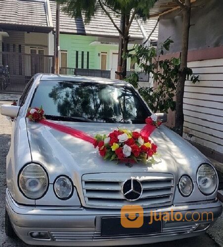 SEWA MOBIL PENGANTIN BANDUNG MEWAH DENGAN HARGA TERJANGKAU!