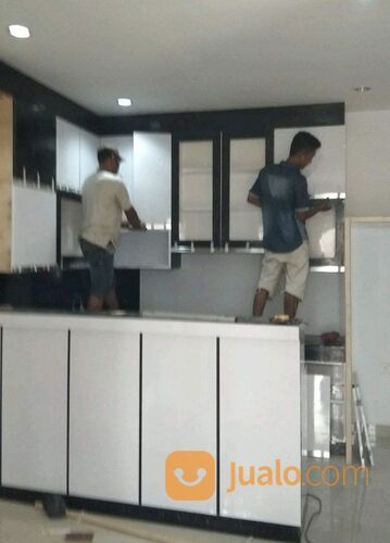 JASA BONGKAR PASANG LEMARI, KITCHEN SET, MEJA, RANJANG, JABODETABEK.