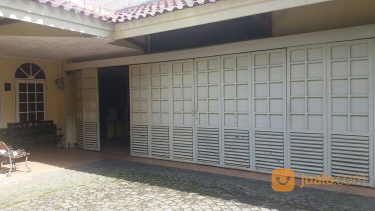 Rumah Mainroad Sarijadi, dkt Puskesmas Sukasari