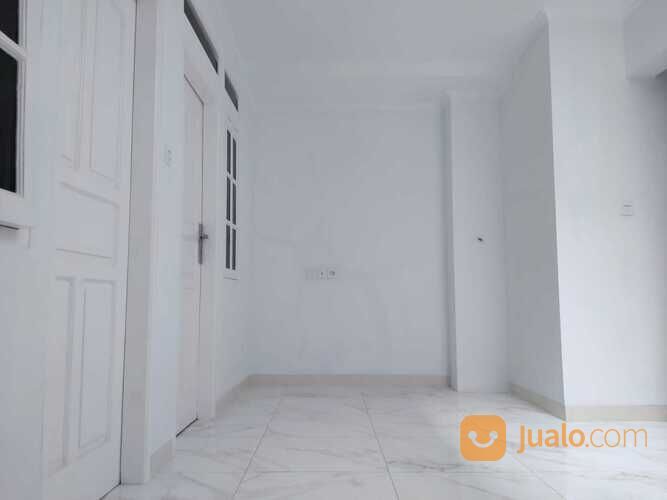 RUMAH MEWAH JL KUNINGAN ANTAPANI BANDUNG