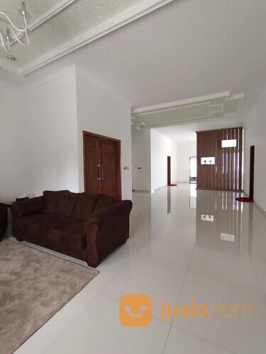 Villa Mewah Siap Huni Strategis Dekat Pemandian Air Panas Sari Ater