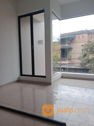 Rumah Baru strategis dekat Istana Plaza Pajajaran Kota Bandung