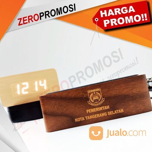 Souvenir Promosi Jam Meja Kayu Digital Custom