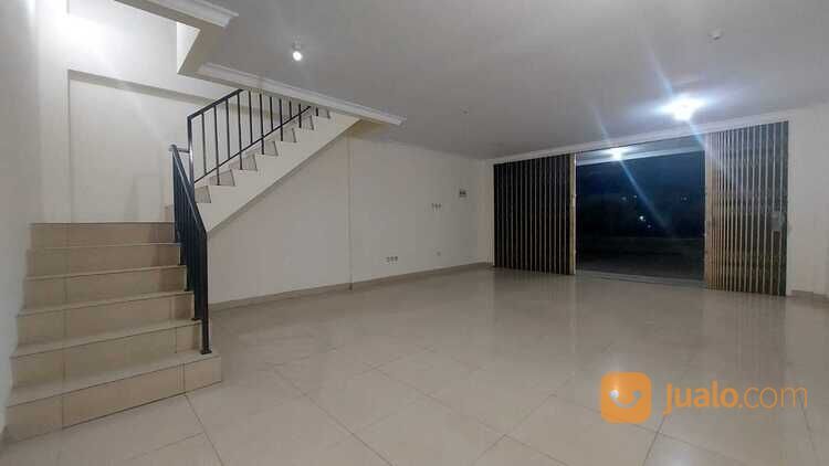 Ruko Symphony 3 lantai di Harapan Indah Bekasi