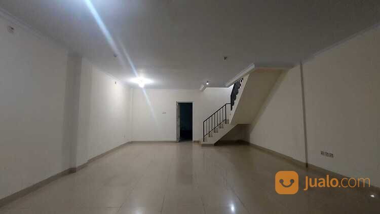 Ruko Symphony 3 lantai di Harapan Indah Bekasi