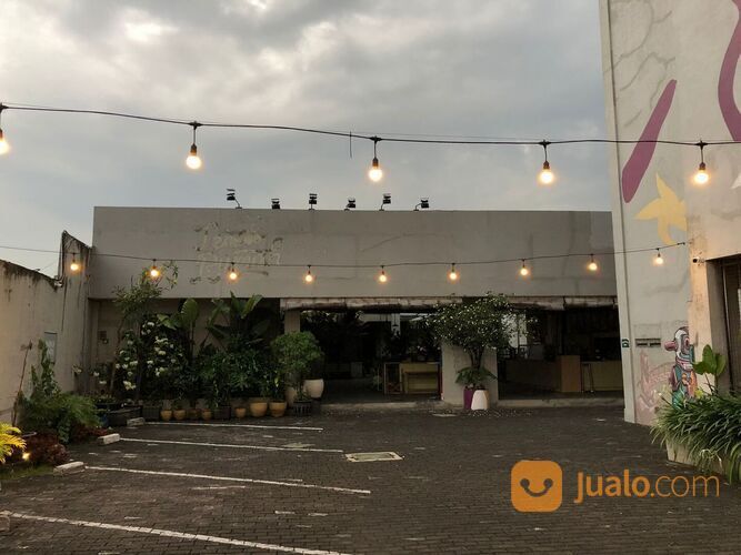 SEWA BEKAS RESTO (TERAS RUMAH CAFE) + GEDUNG 4 LANTAI (JADI SATU KOMPLEK) DI RUNGKUT KIDUL INDUSTRI